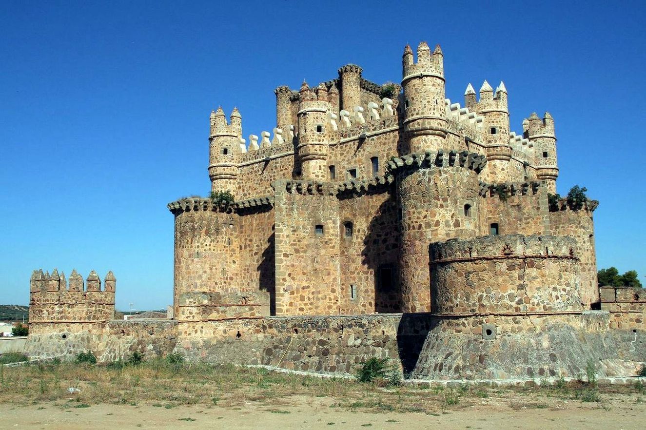 испания замок